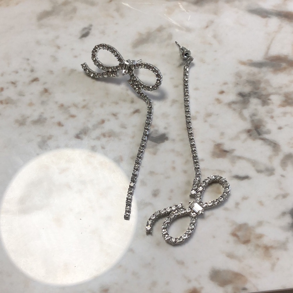 earring - Picture 3 of 4